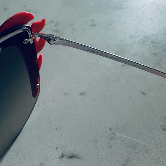 Prada PR 59VS ABSOLUTE Sunglasses - Picture 4 of 6